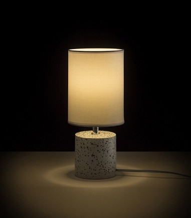 Lámpara Iluminada de Mesa Base Terrazo y Pantalla CAMINO  Ø15cm