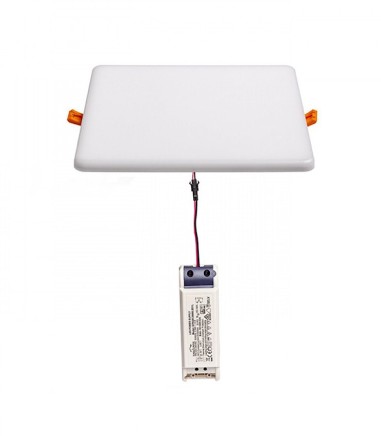 Downlight Empotrable Led IP65 BELI SQ 21 Cuadrado 27W 2299lm 3000K sin marco