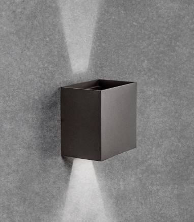 Aplique Davos XL 7435 gris oscuro IP65 - Mantra