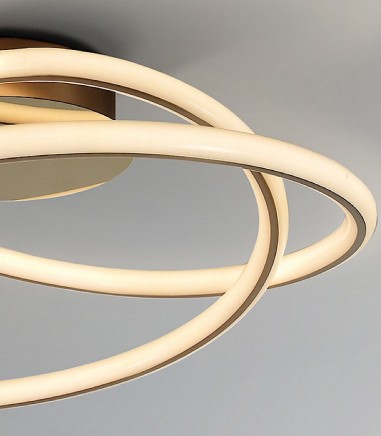 Detalle plafón dorado  Tube de Schuller