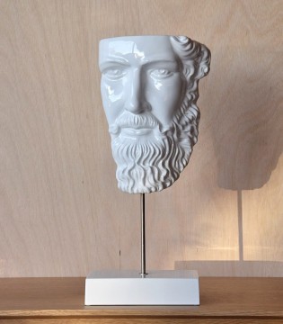 Escultura griega blanca