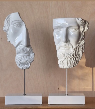 Escultura griega blanca