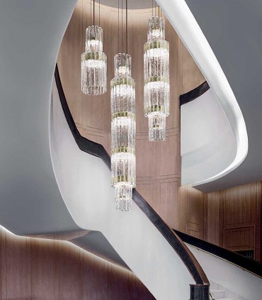 Composición con 3 lámparas de techo en diferentes tamaños Vegas Vertical LED S VRT - Masiero