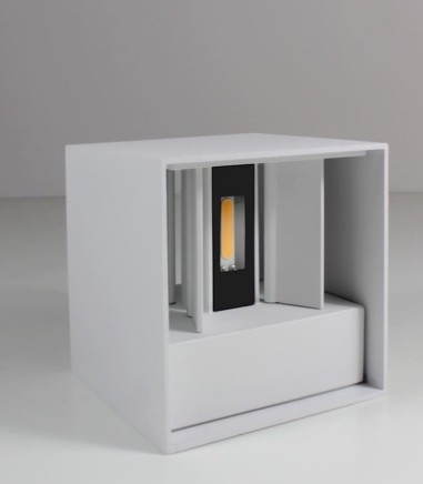 Aplique Cube blanco 2 haces de luz regulables 2x5W IP54