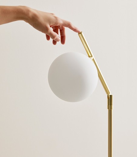Detalle Lámpara de mesa Endo oro S1156 - Aromas del Campo