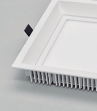 Downlight LED cuadrado IP44 Confort PROFESIONAL Technical Indoor UGR 25W