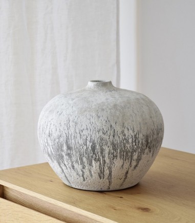Jarrón decorativo cerámica bajo colección Ceres - VP Interiorismo
