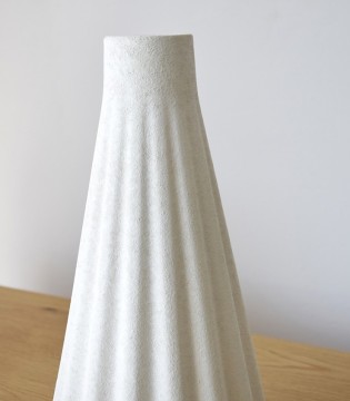 Jarrón decorativo cerámica Fuelle blanco textura - VP Interiorismo 2