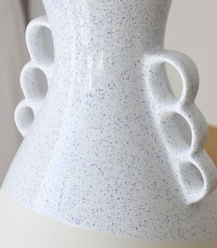 Jarrón decorativo cerámica Mar blanco pintas - VP Interiorismo 2