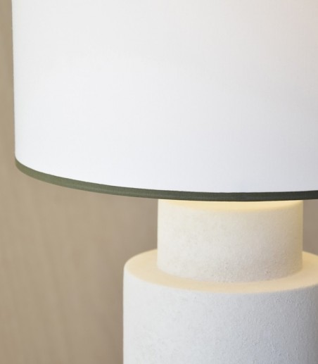 Lámpara de mesa cerámica Mid con pantalla - VP Interiorismo