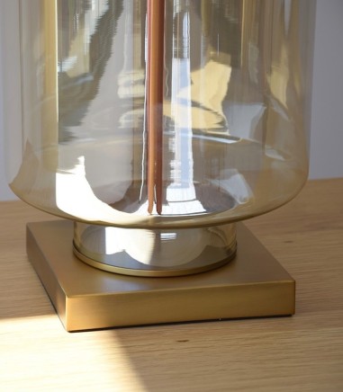 Detalle Lámpara de mesa salón cristal Ámbar Cilindro - VP Interiorismo