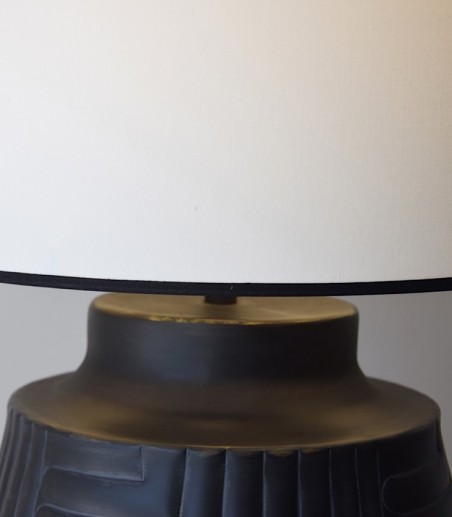 Lampara mesa metal N7 con pantalla - VP Interiorismo