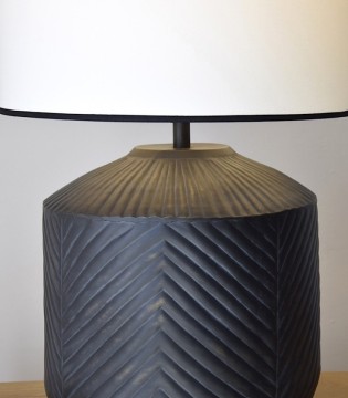 Lampara mesa metal N2 con pantalla - VP Interiorismo 2