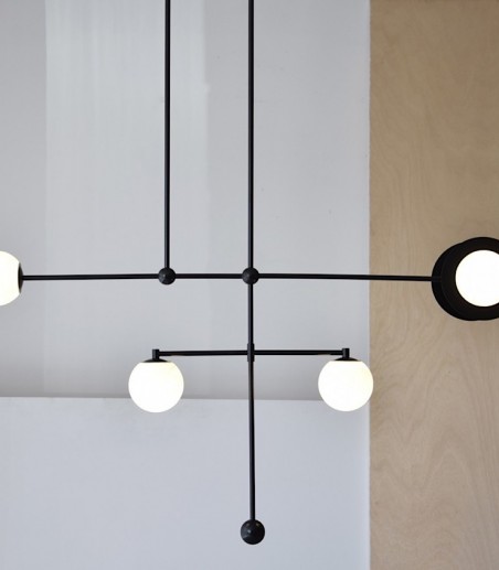Lampara techo lineas alabastro metal - VP Interiorismo