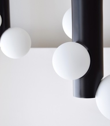 Lámpara techo Pompa vidrio y metal negro grande - VP Interiorismo