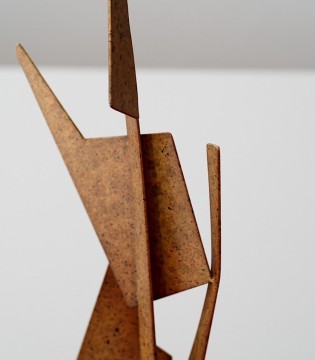Escultura abstracción N2 metal óxido - VP Interiorismo 2