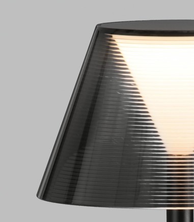 Detalle Lámpara de mesa Asahi negro recargable - ACB
