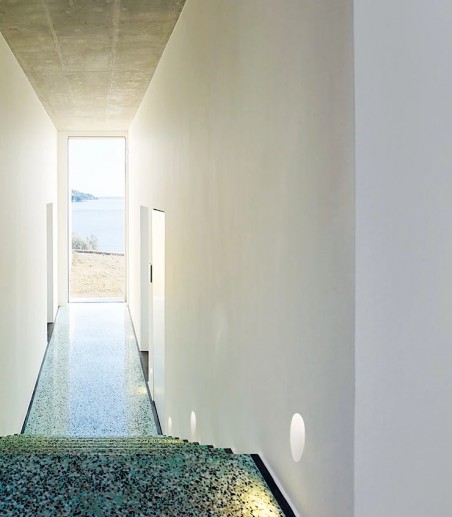 Escaleras con focos empotrables invisibles de pared invisible Kava escayola G9- Ineslam - 245x170 para pladur