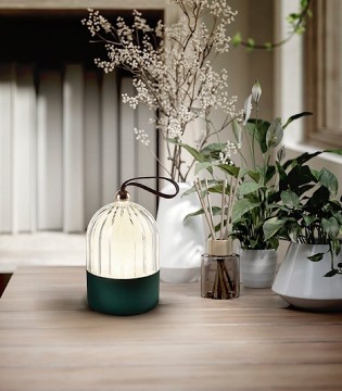 Lámpara de mesa portátil Chiqui CCT verde  - Schuller 2
