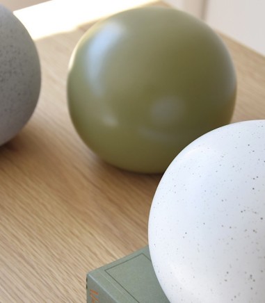 Bola decorativa cerámica color II verde mate - VP Interiorismo