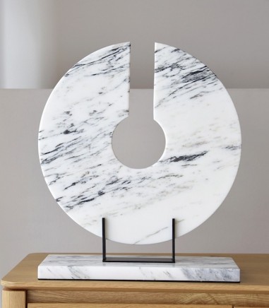 Escultura Arnela N.2 mármol y metal - VP Interiorismo