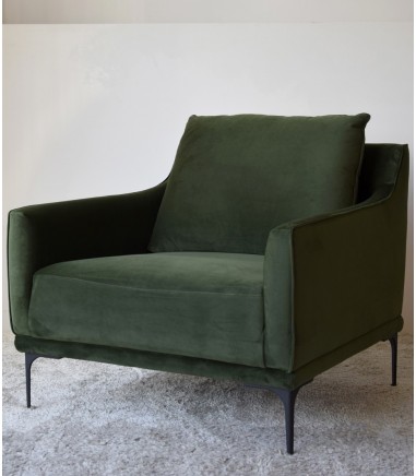 Butaca tapizada en terciopelo verde - VP Interiorismo