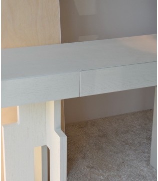 Consola en roble tono blanco roto mate - VP Interiorismo 2