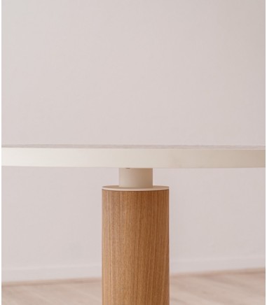 Mesa Lounge redonda cerámico y madera - VP Interiorismo