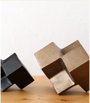 Escultura metal colección Cubo latón envejecido - VP Interiorismo 2
