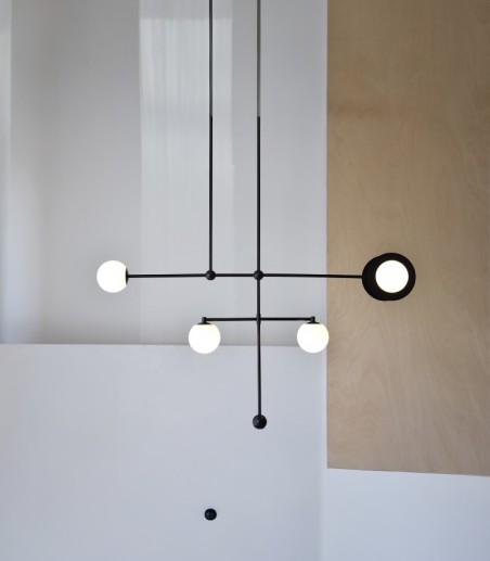 Lámpara techo lineas alabastro metal - VP Interiorismo