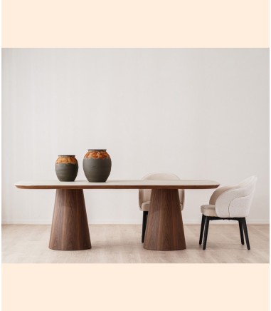 Mesa comedor Dolmen cerámico y nogal - VP Interiorismo