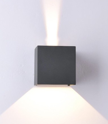 Aplique Exterior Davos 6520 LED cubo gris oscuro de Mantra para pared