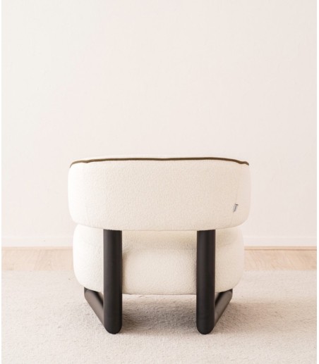Butaca Neo blanco roto y madera negro - VP Interiorismo