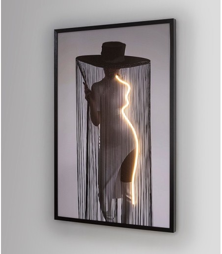 Cuadro Diva con luz led 80x120cm  - Schuller