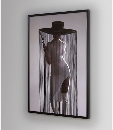 Cuadro Diva con luz led 80x120cm  - Schuller