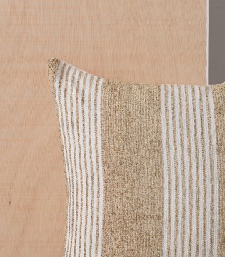 Cojín de algodón Ero blanco camel N3 - VP Interiorismo 2
