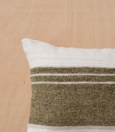 Cojín de algodón Berte blanco verde N7 - VP Interiorismo