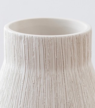 Jarrón decorativo Einés blanco textura pequeño - VP Interiorismo 2