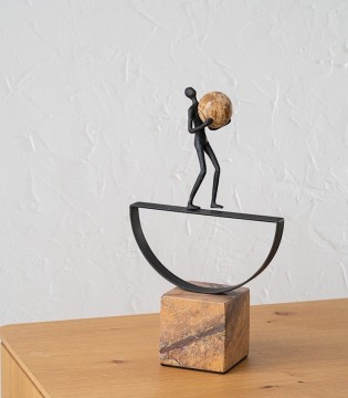 Escultura Fortaleza metal y mármol - VP Interiorismo