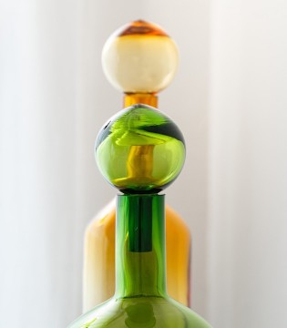 Botella vidrio Neme verde - VP Interiorismo 2