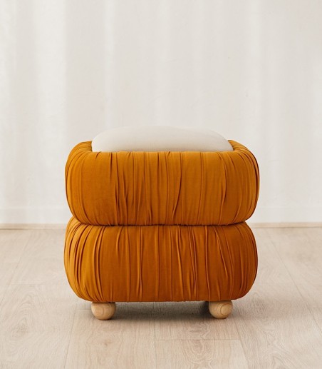 Set 2 pufs Nona beige y naranja oscuro - VP Interiorismo