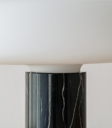 Lámpara de mesa Fiz mármol y vidrio - VP Interiorismo