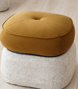 DUNA · Set de 2 pufs ocre y beige · VP Interiorismo 2