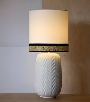CLOE GRANDE · Lámpara de mesa cerámica con pantalla · VP Interiorismo