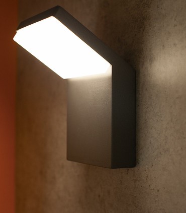 Aplique Exterior Alpine Negro LED IP65 7045 Mantra